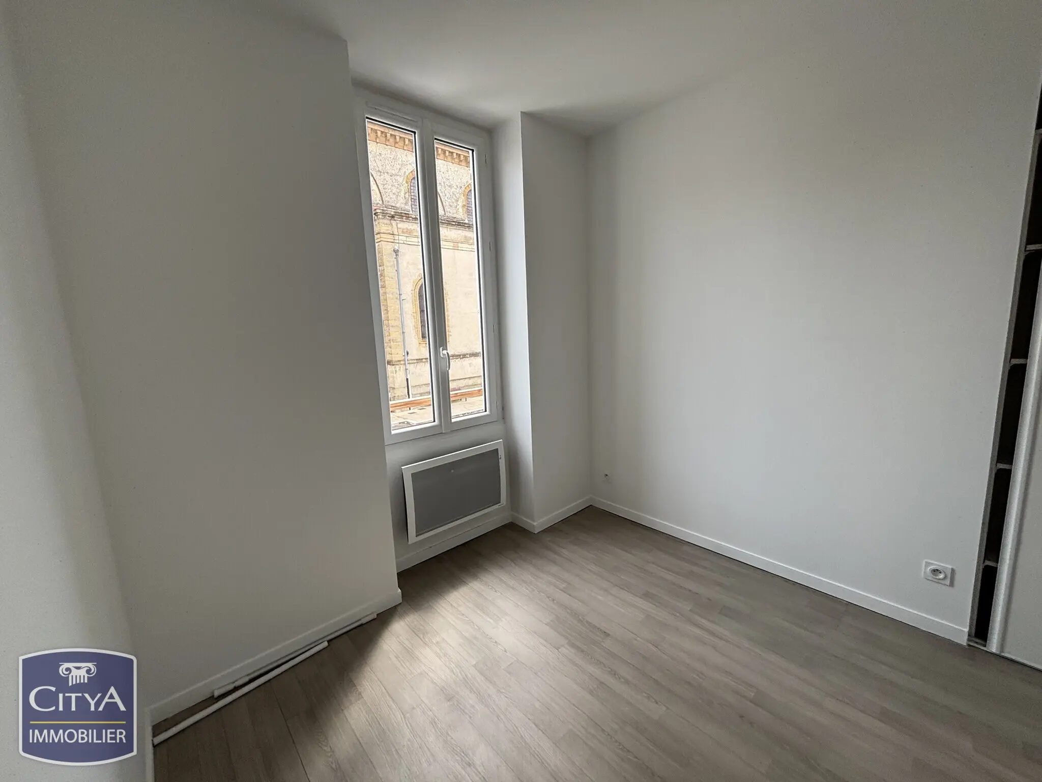 Photo 3 Immeuble 296.37m²
