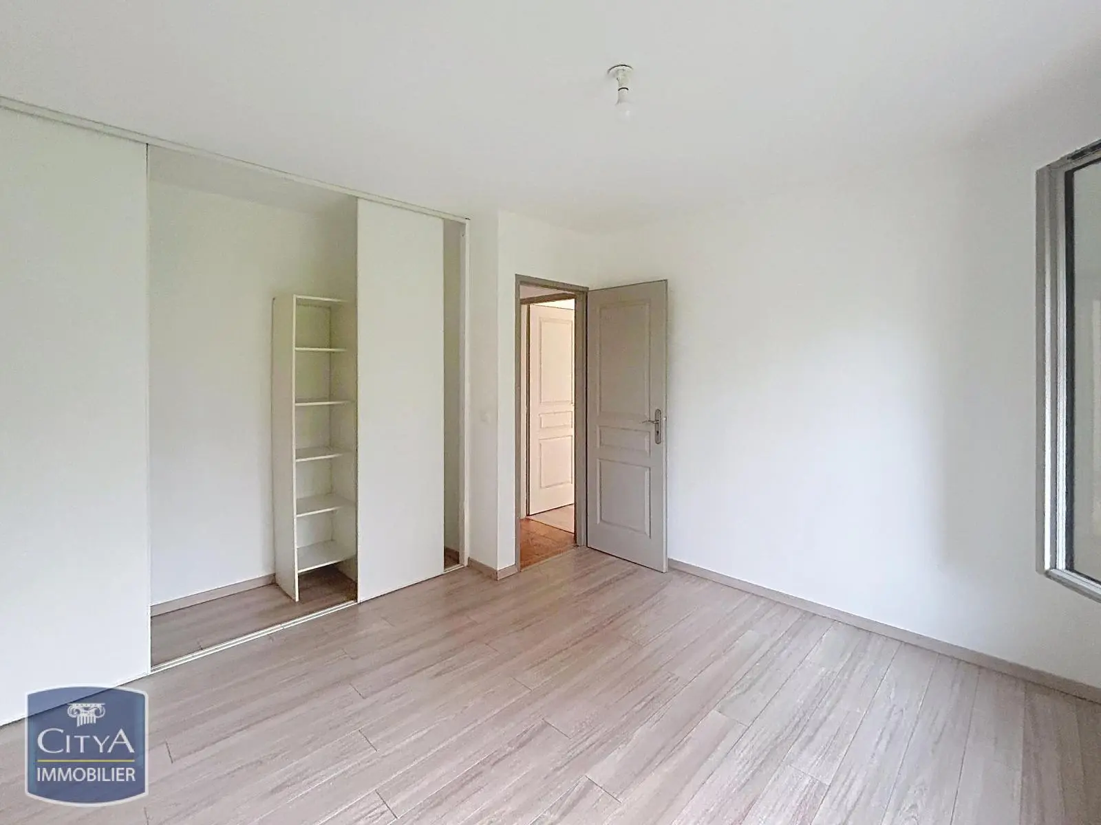 Photo 6 Maison 6 pièces 160m²