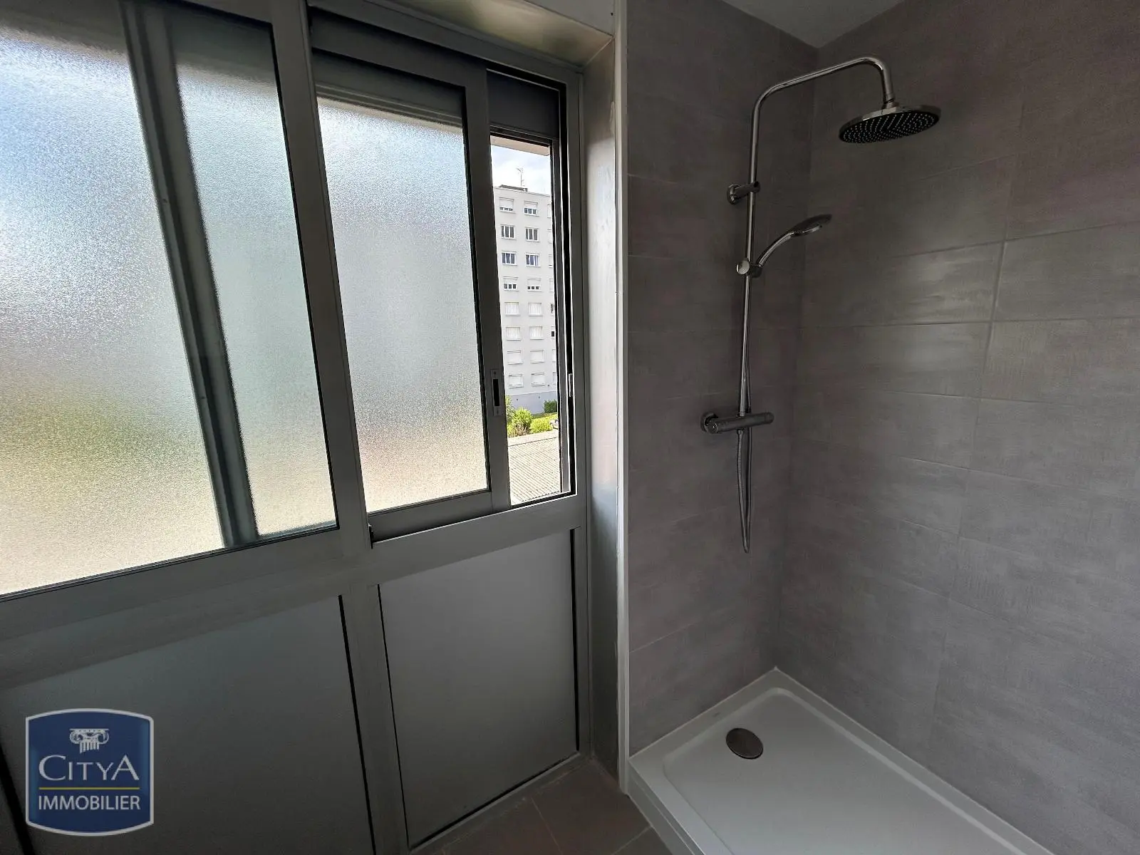 Photo 2 Appartement 4 pièces 67.97m²
