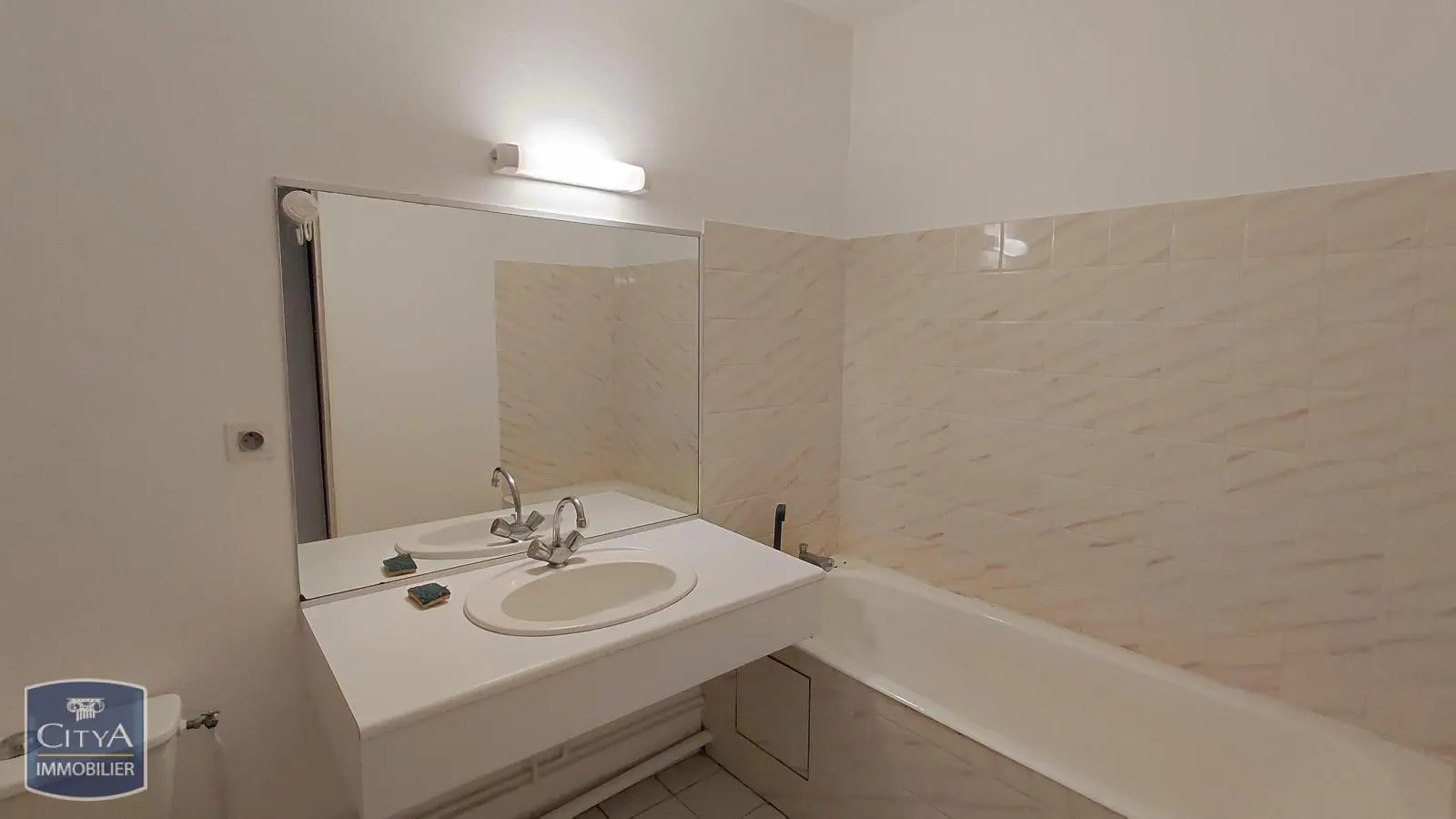 Photo 3 Appartement 1 pièce 22.41m²