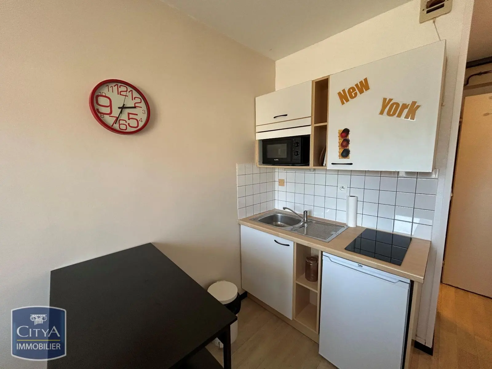 Photo 1 Appartement 1 pièce 15.11m²