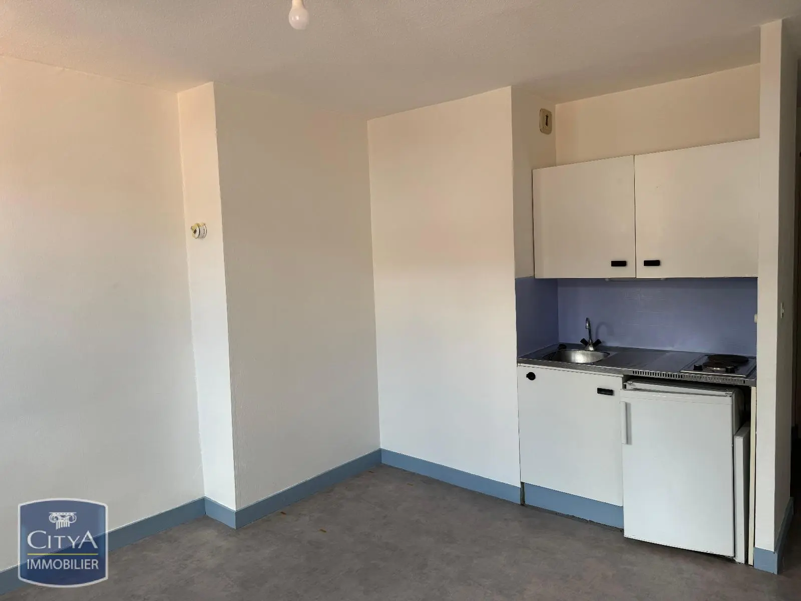 Photo 1 Appartement 1 pièce 19m²