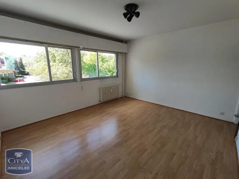 Photo 1 Appartement 1 pièce 26.68m²