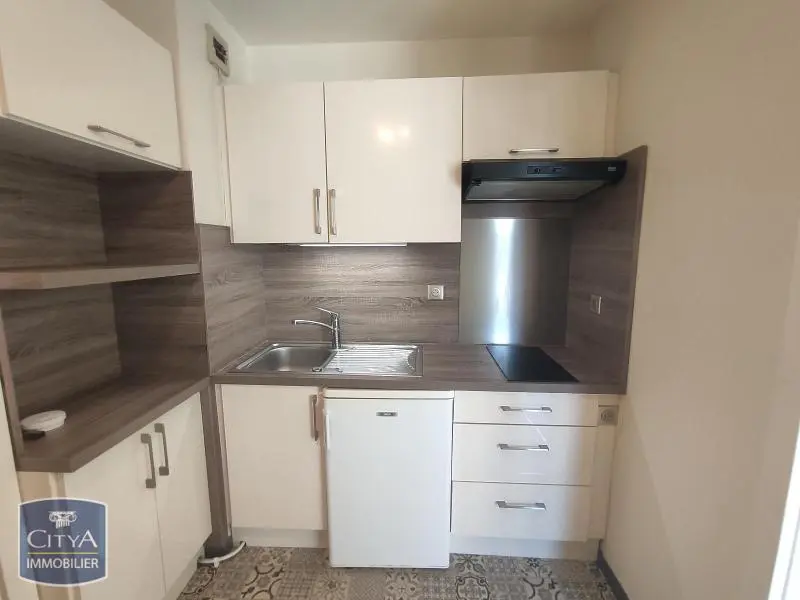 Photo 2 Appartement 1 pièce 31.02m²