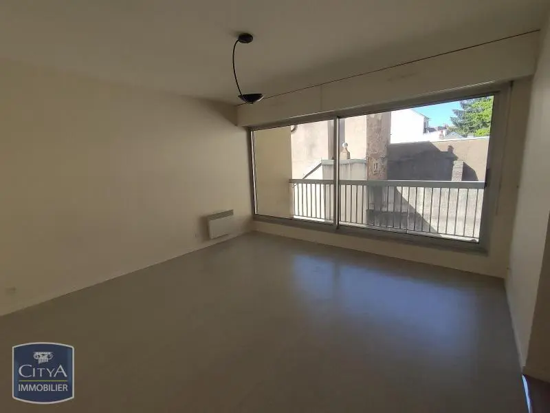 Photo 3 Appartement 1 pièce 31.02m²