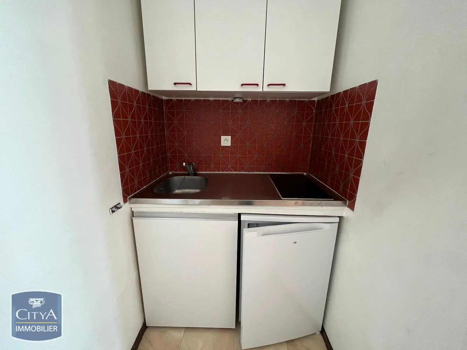 Photo 2 Appartement 1 pièce 22.92m²