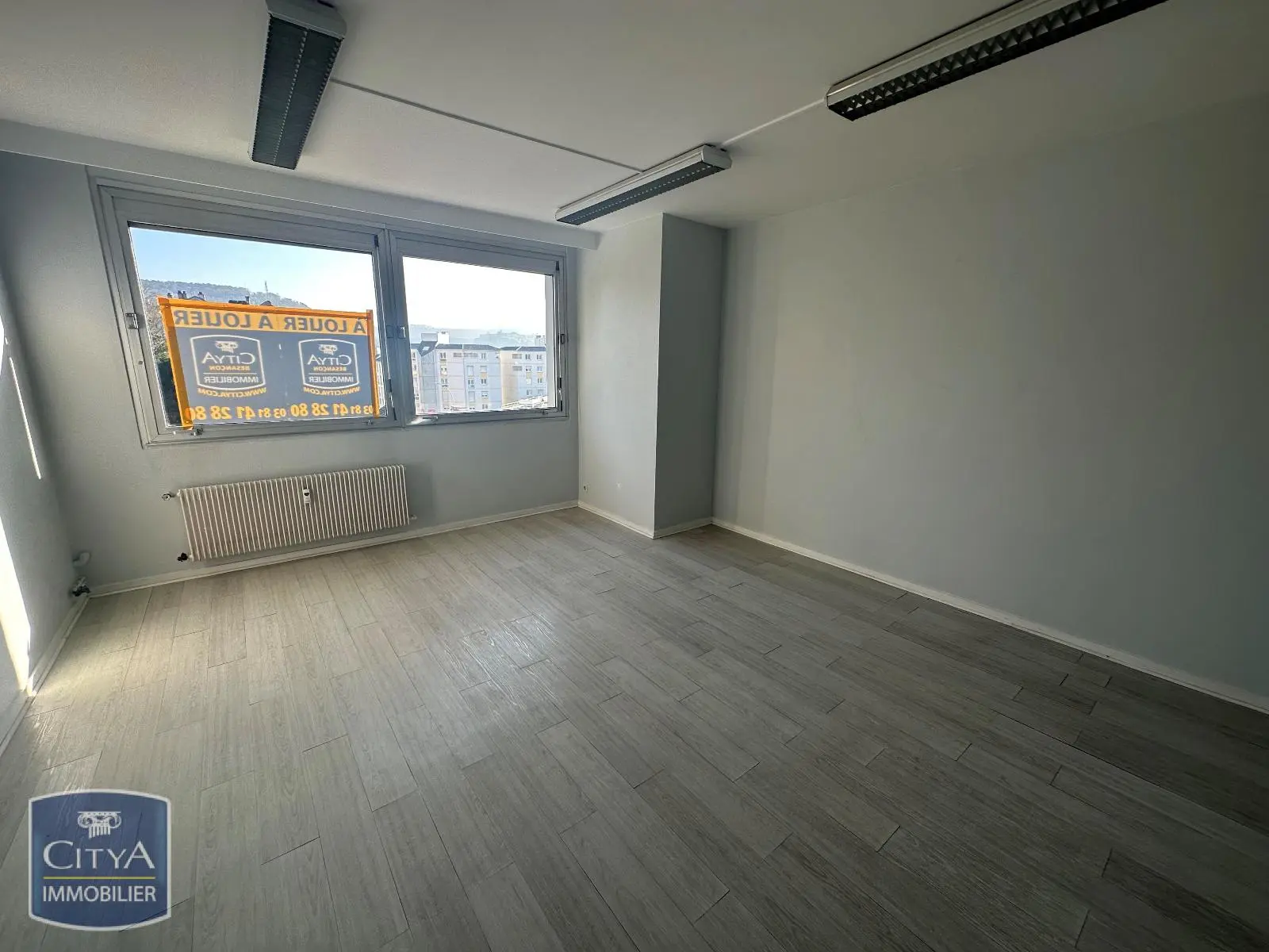 Photo 1 Local Commercial 63.1m²