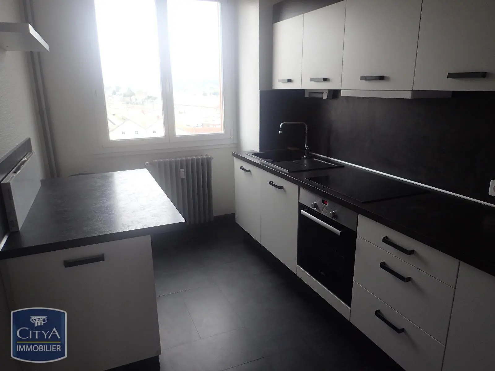 Photo 1 Appartement 5 pièces 88.37m²