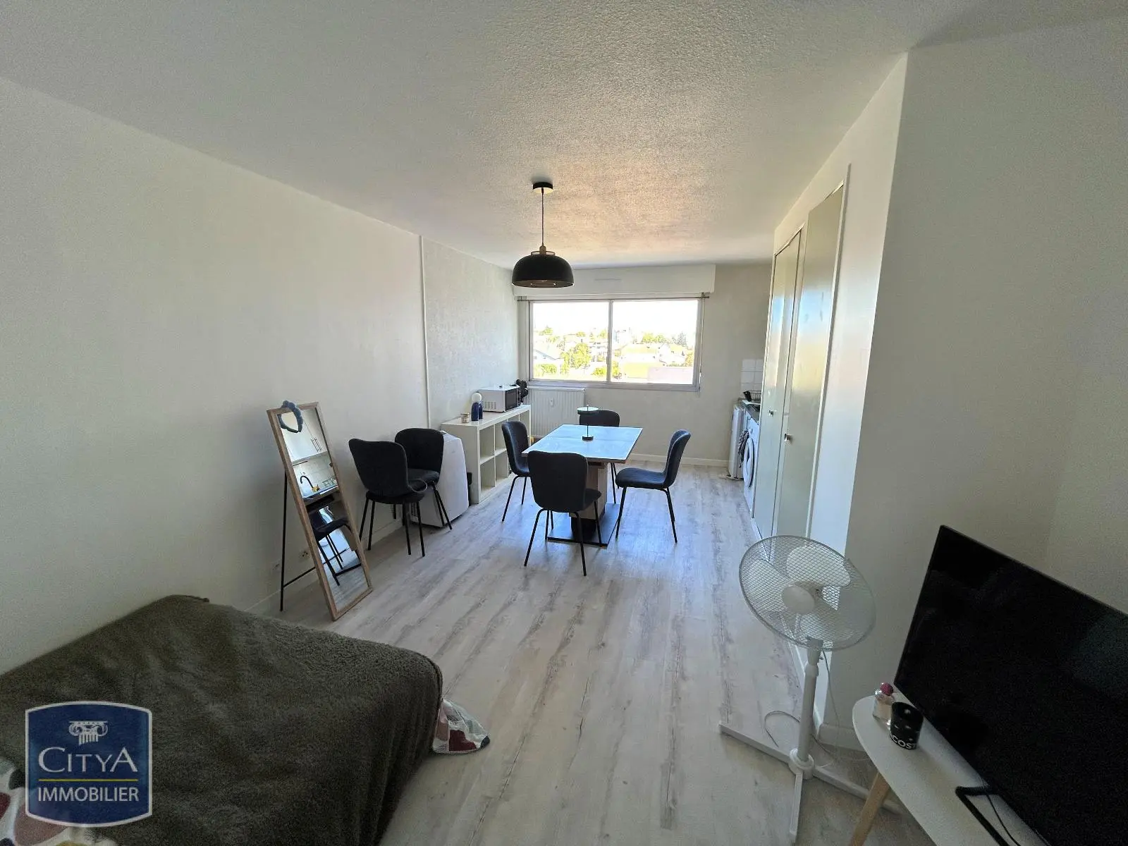 Photo 1 Appartement 1 pièce 29.67m²