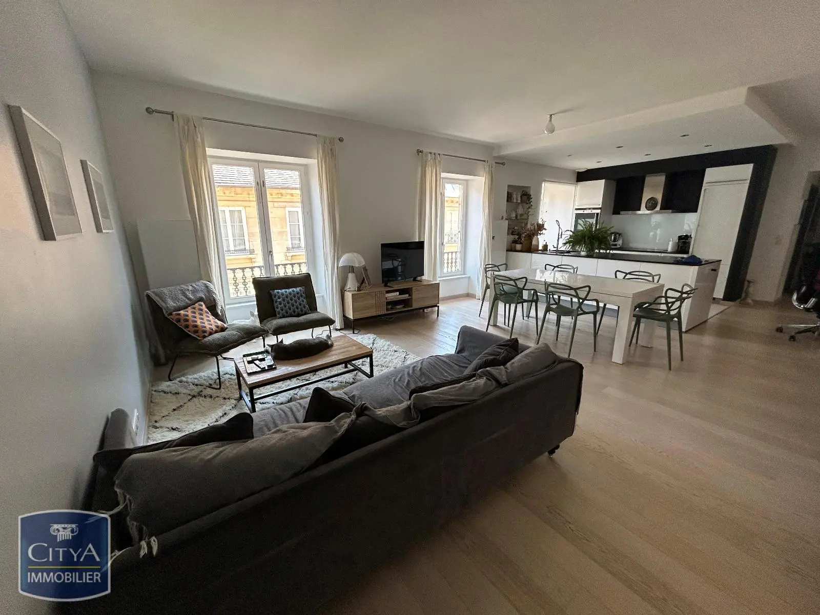 Photo 1 Appartement 4 pièces 111.15m²