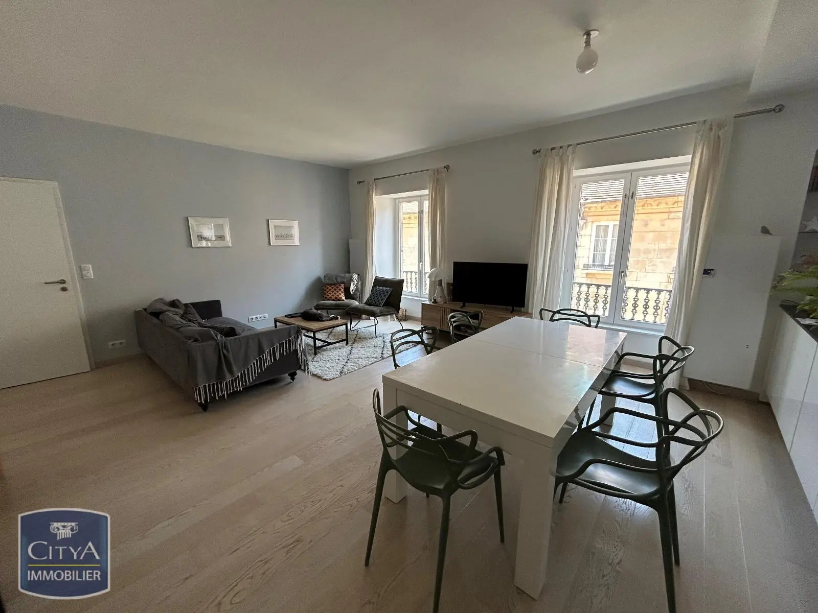 Photo 2 Appartement 4 pièces 111.15m²