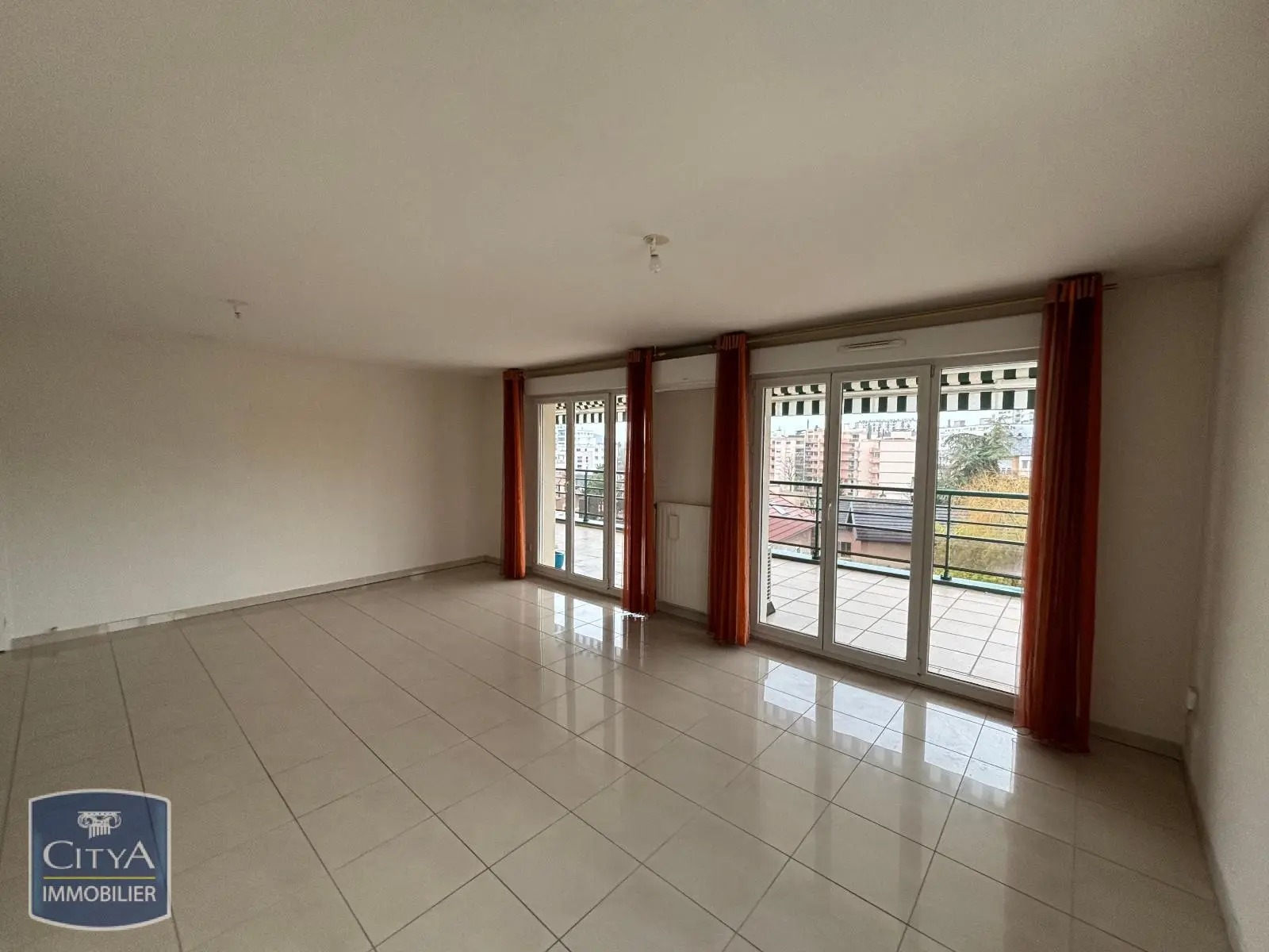 Photo 3 Appartement 5 pièces 99.88m²