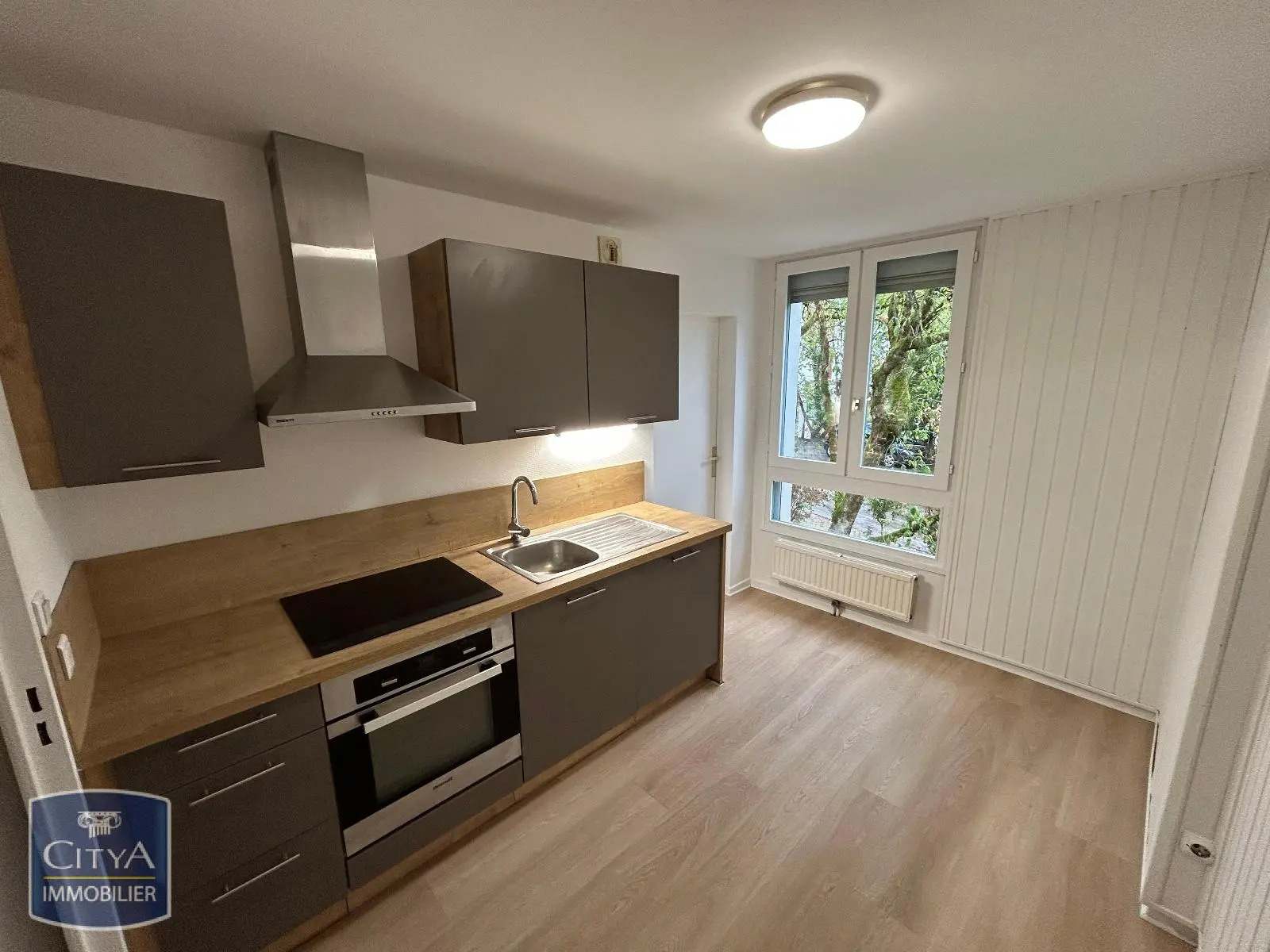 Photo 6 Appartement 5 pièces 99.75m²