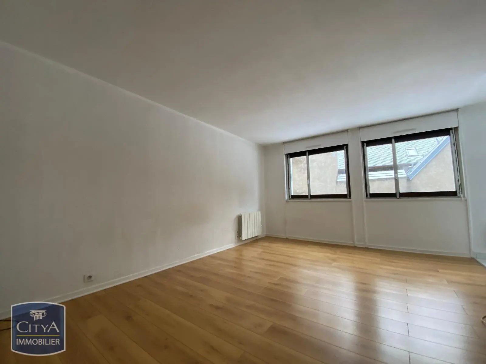 Photo 2 Appartement 1 pièce 33.29m²