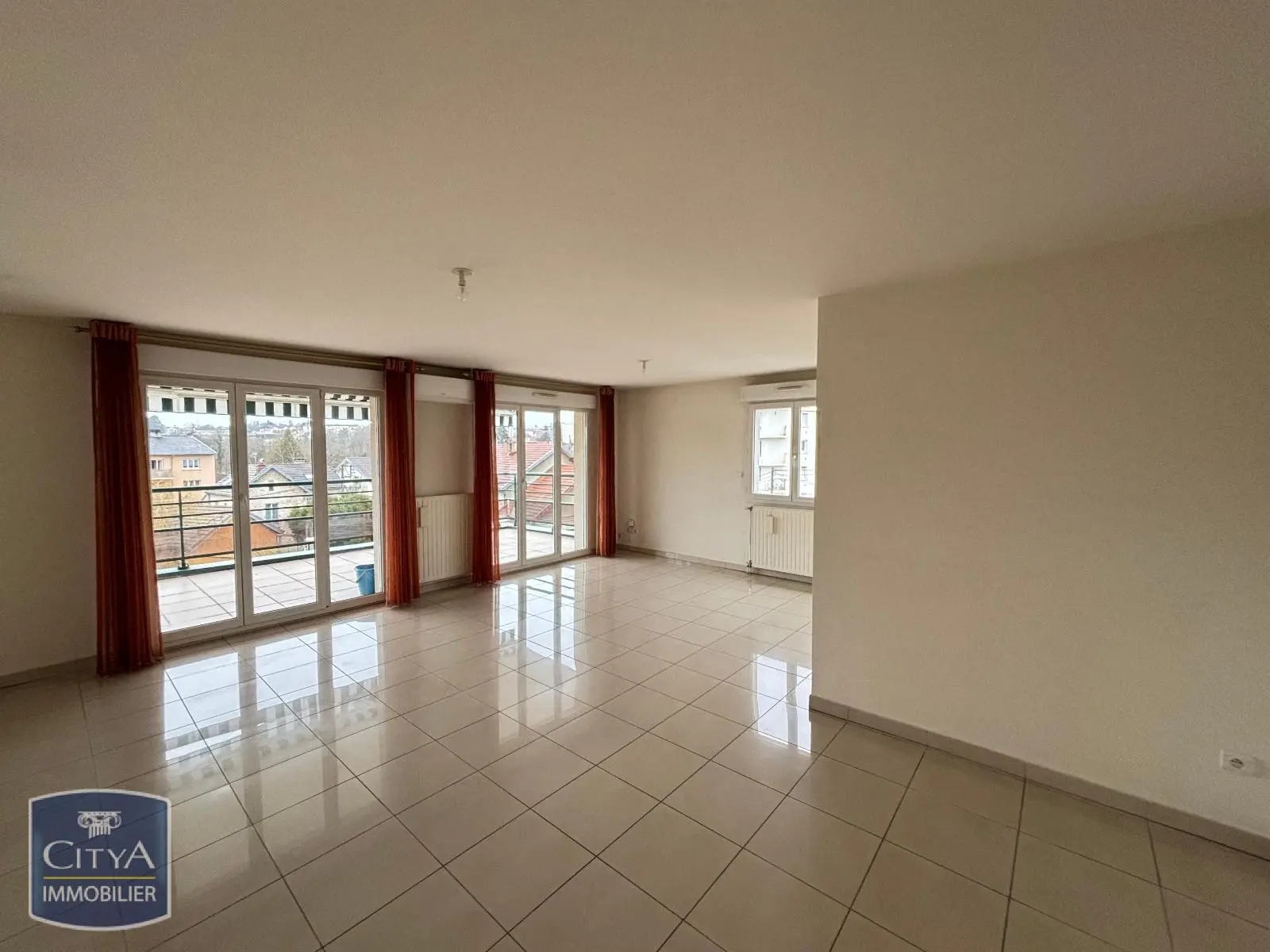 Photo 1 Appartement 5 pièces 99.88m²