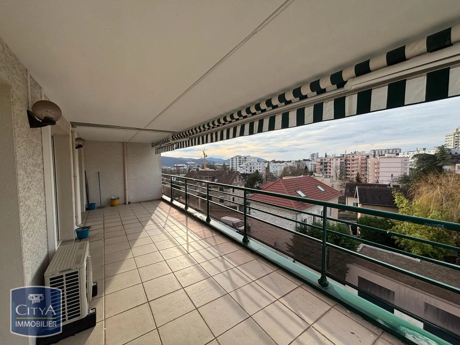 Photo 2 Appartement 5 pièces 99.88m²