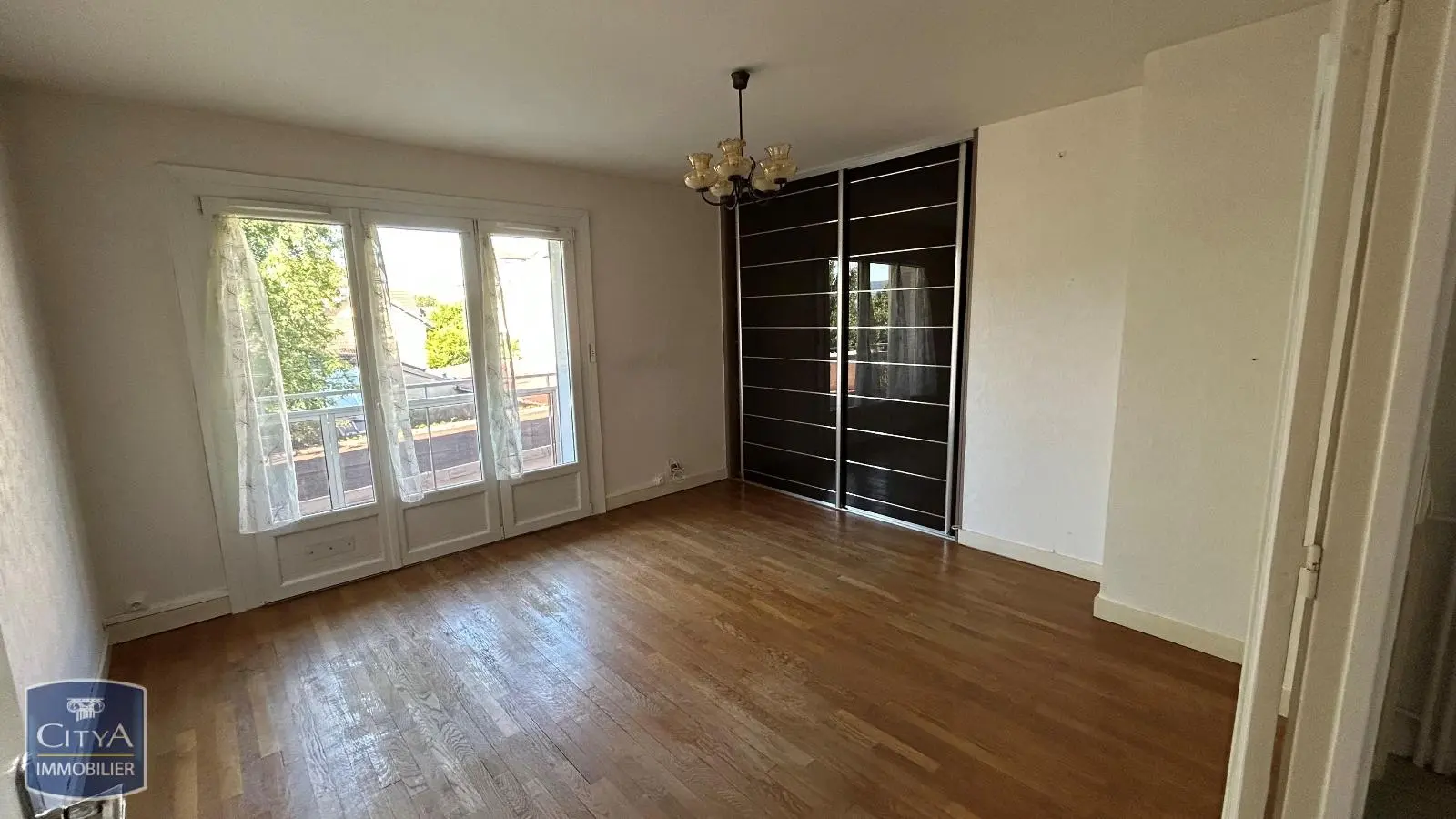 Photo 2 Appartement 4 pièces 82.24m²