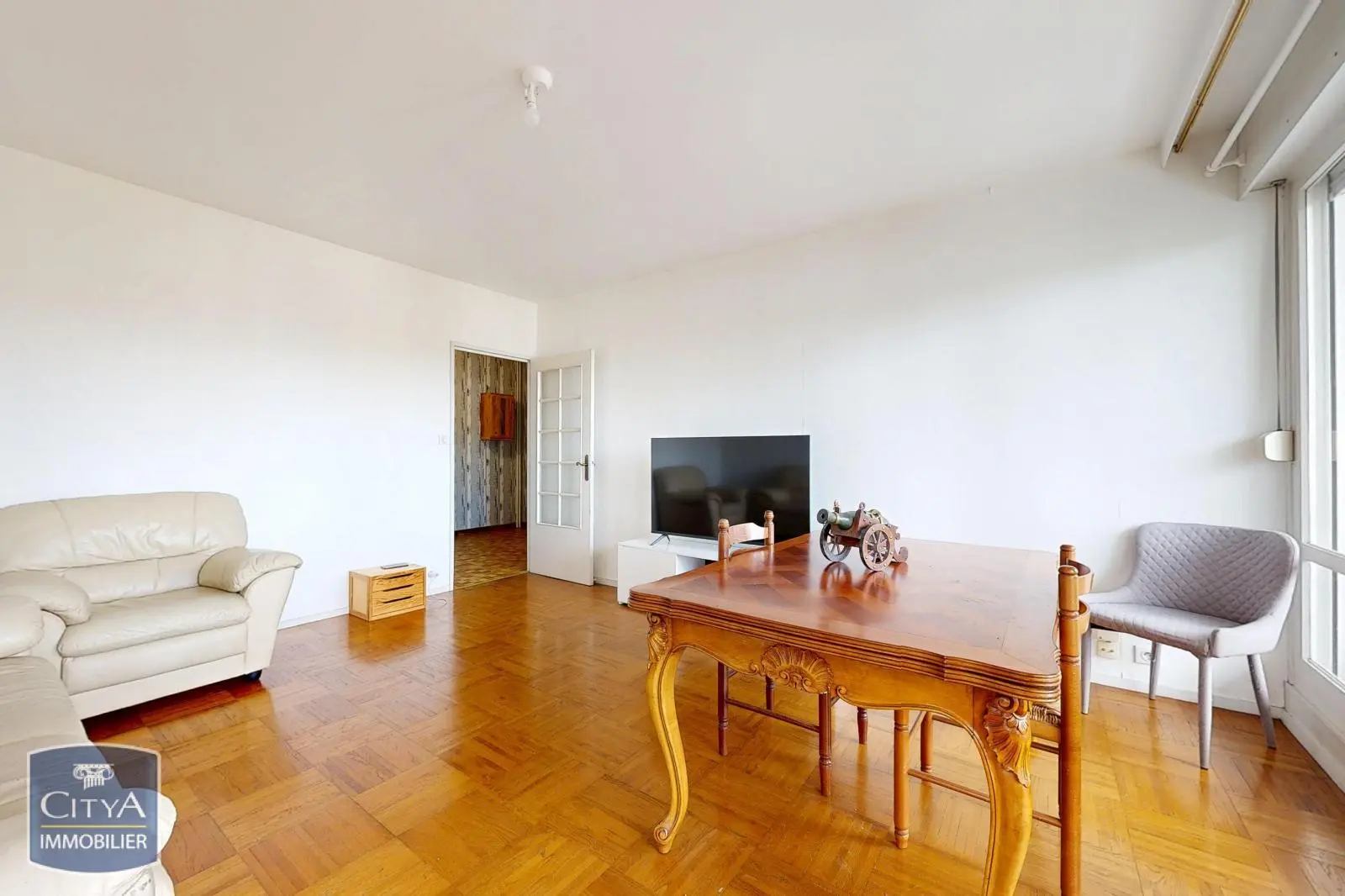 Photo 2 Appartement 4 pièces 79m²