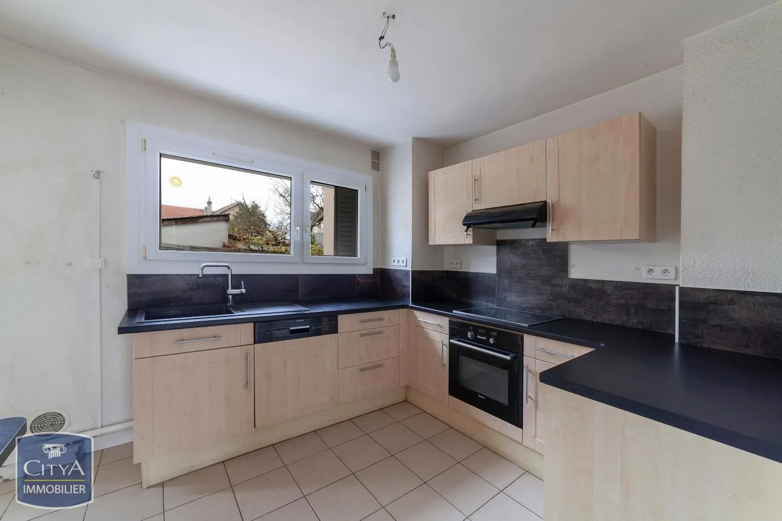 Photo 3 Appartement 4 pièces 76m²