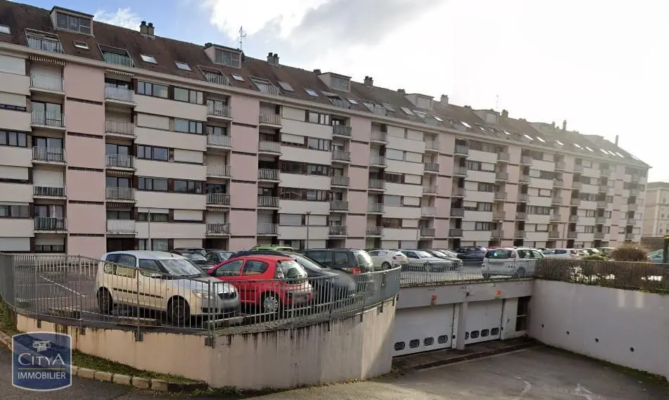 Photo 1 Parking