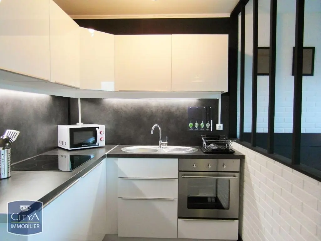 Photo 3 Appartement 1 pièce 31.66m²