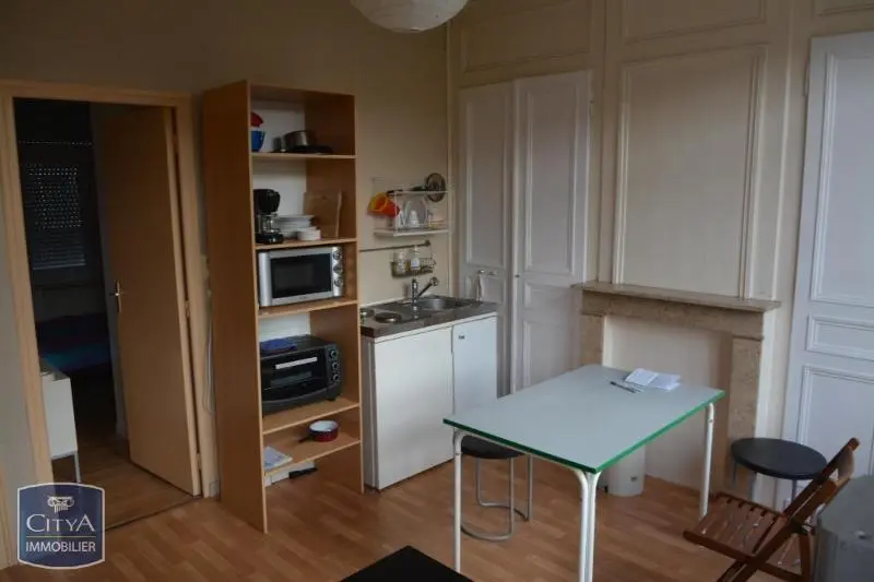 Photo 2 Appartement 1 pièce 23.11m²