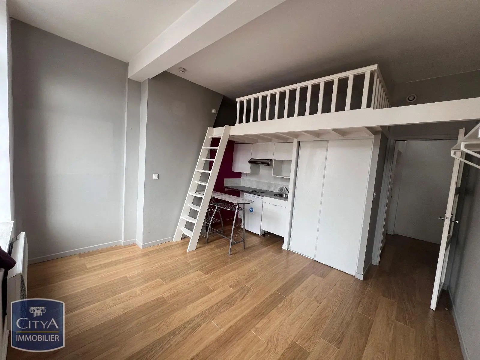Photo 2 Appartement 1 pièce 19.6m²