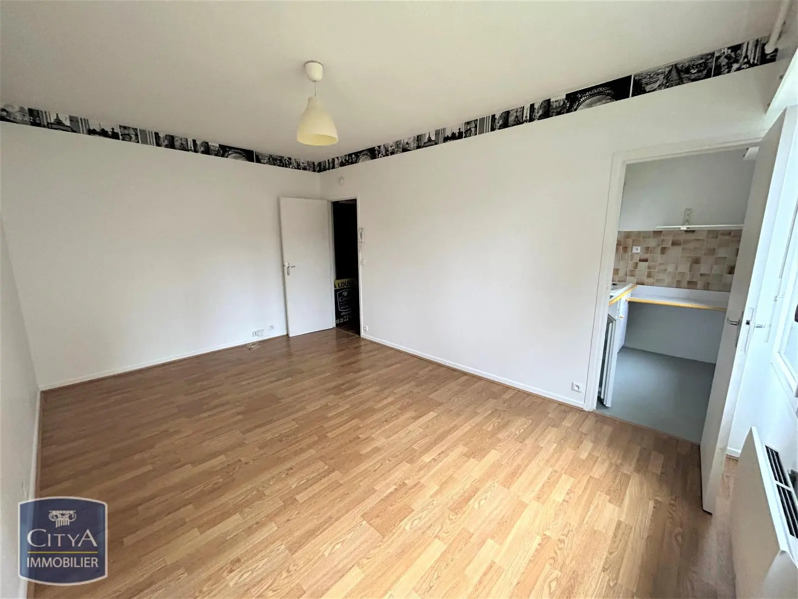 Photo 2 Appartement 1 pièce 25.73m²