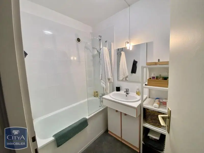 Photo 2 Appartement 1 pièce 30.26m²