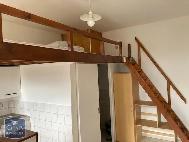 Photo 2 Appartement 1 pièce 16.22m²