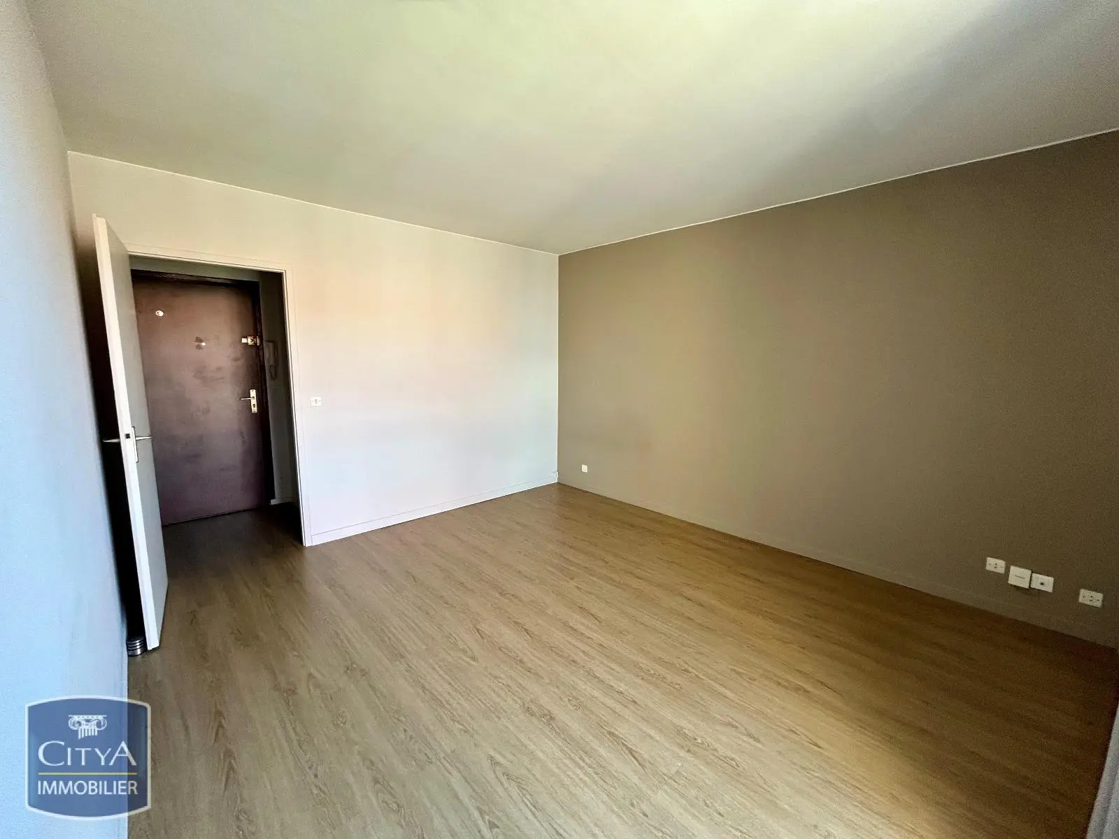 Photo 2 Appartement 1 pièce 30.26m²