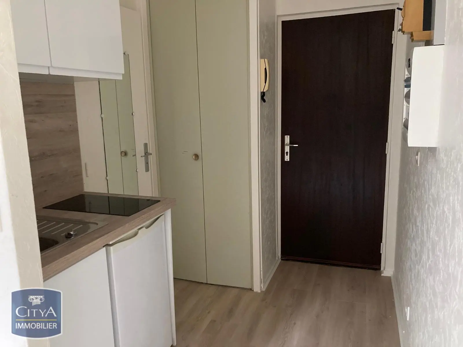 Photo 4 Appartement 1 pièce 15.39m²