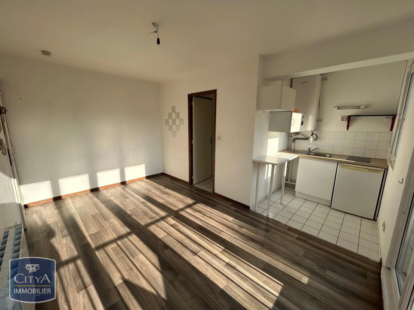 Photo 1 Appartement 1 pièce 19.24m²