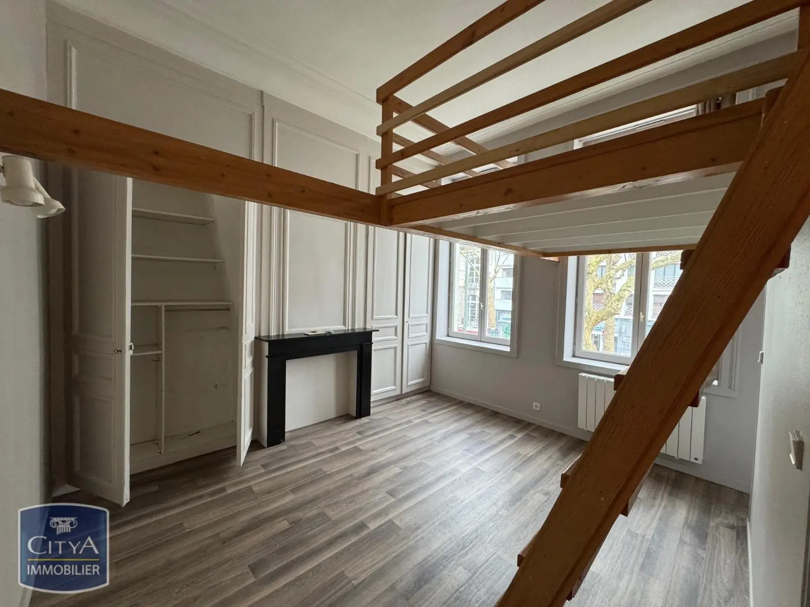 Photo 2 Appartement 1 pièce 19.74m²