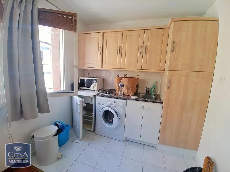 Photo 2 Appartement 1 pièce 27.31m²