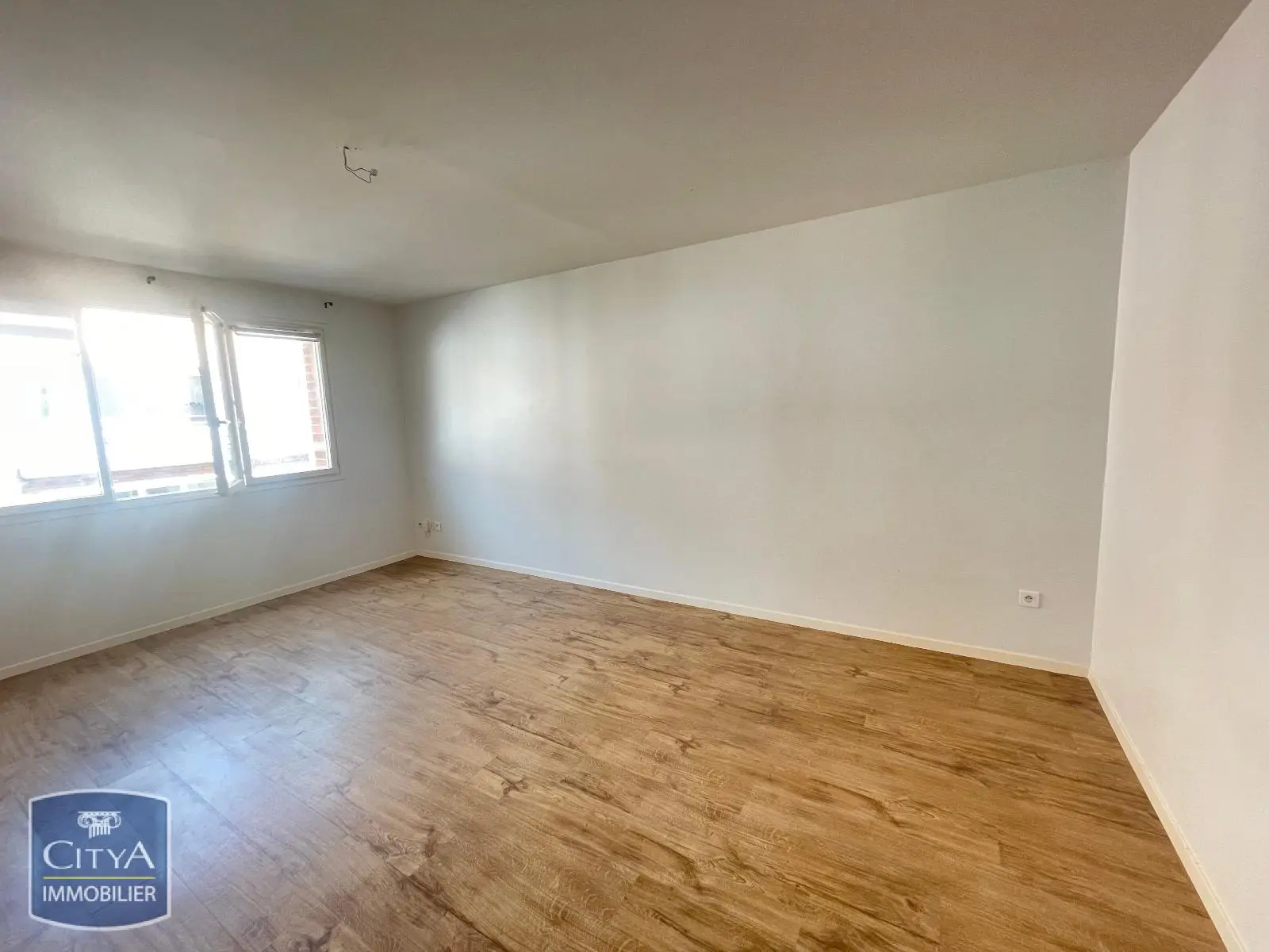 Photo 1 Appartement 1 pièce 28m²