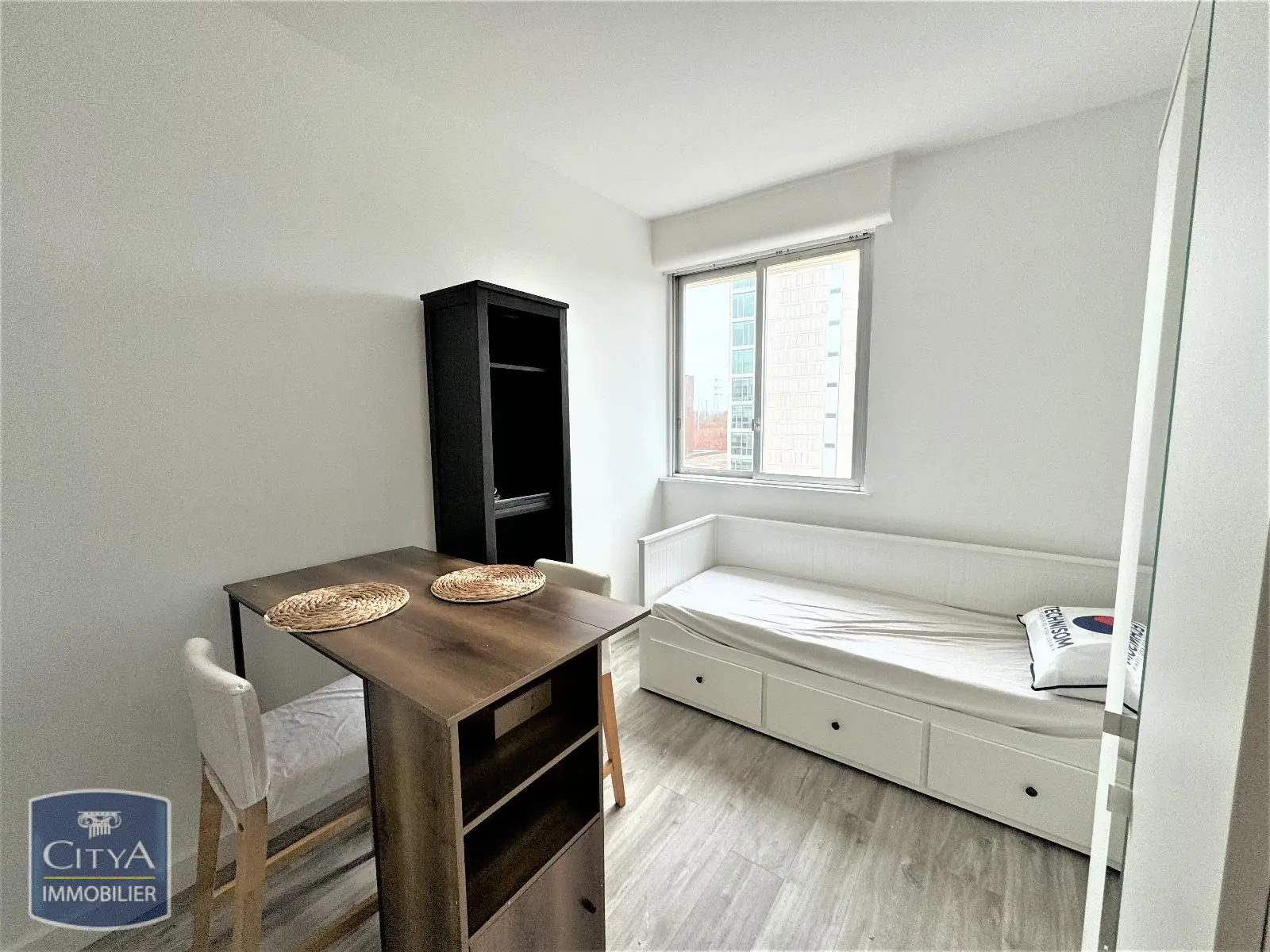 Photo 2 Appartement 1 pièce 15.04m²