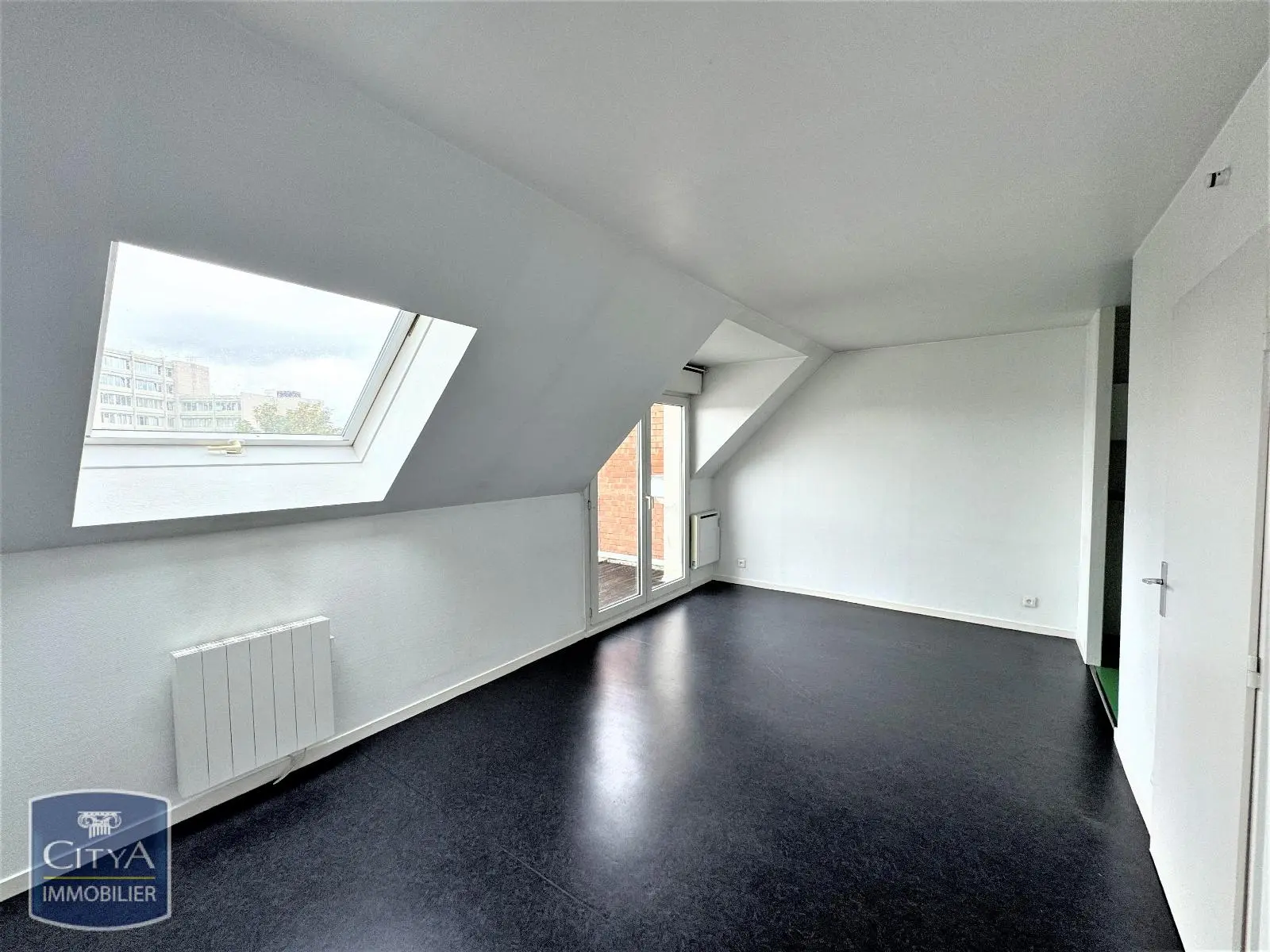 Photo 1 Appartement 1 pièce 26.61m²