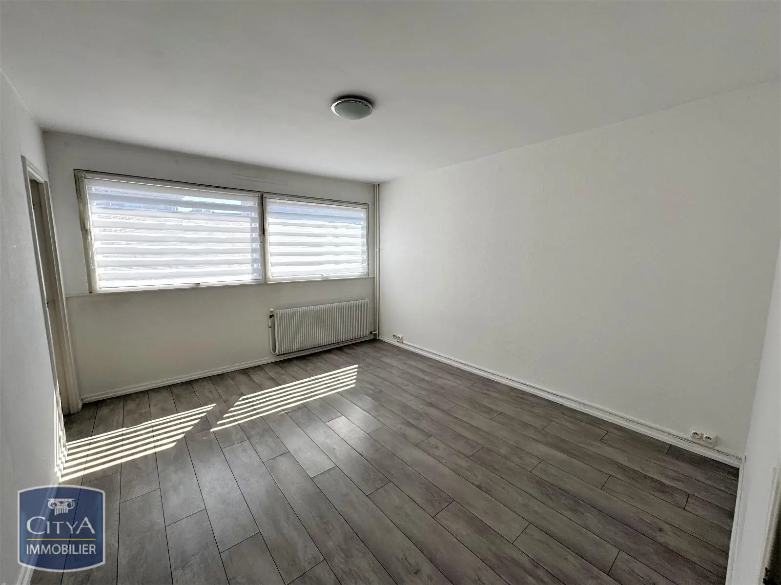 Photo 1 Appartement 1 pièce 31.54m²