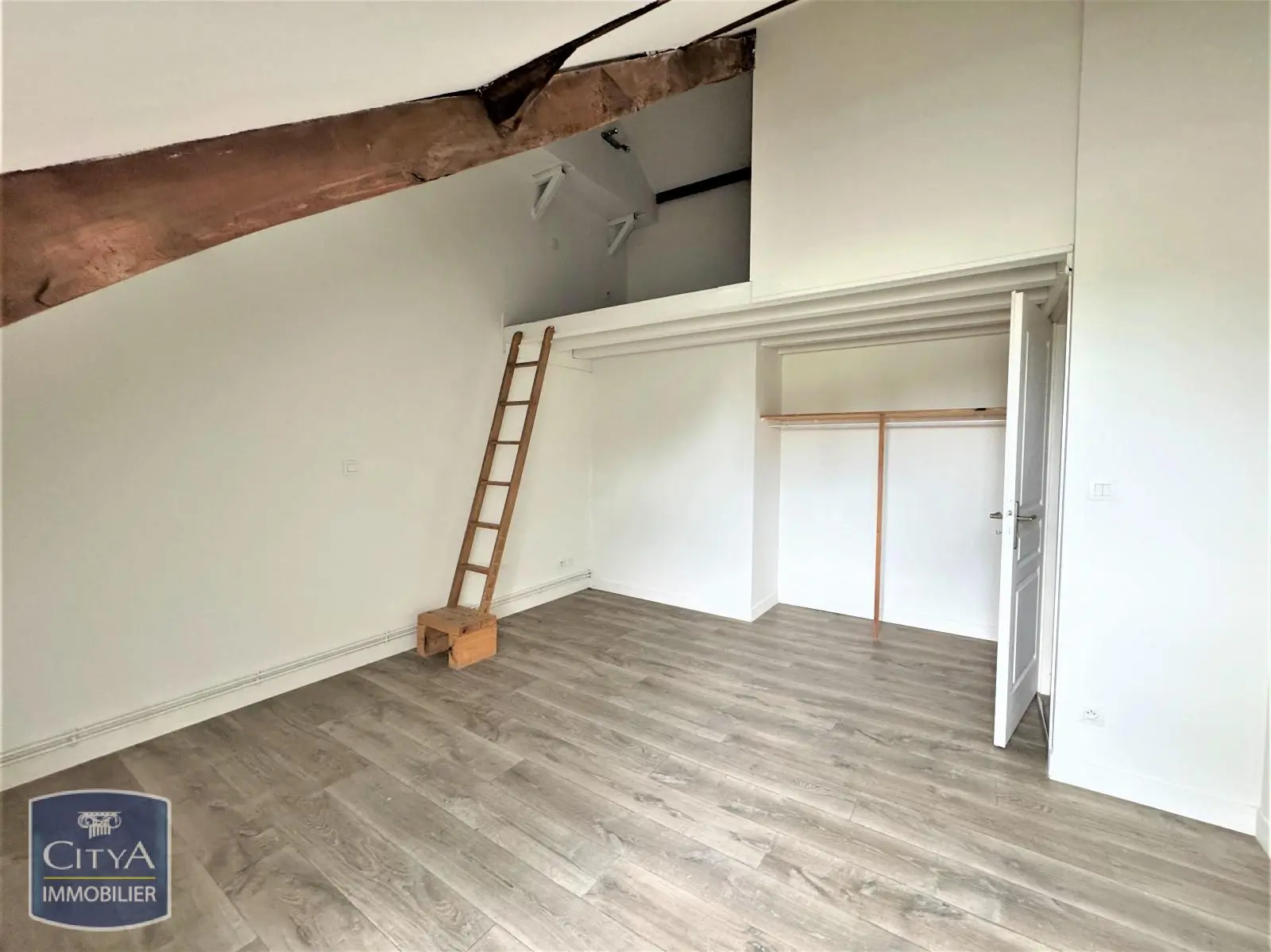 Photo 9 Appartement 6 pièces 191.96m²