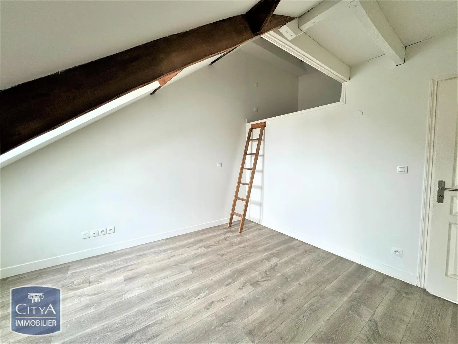 Photo 8 Appartement 6 pièces 191.96m²
