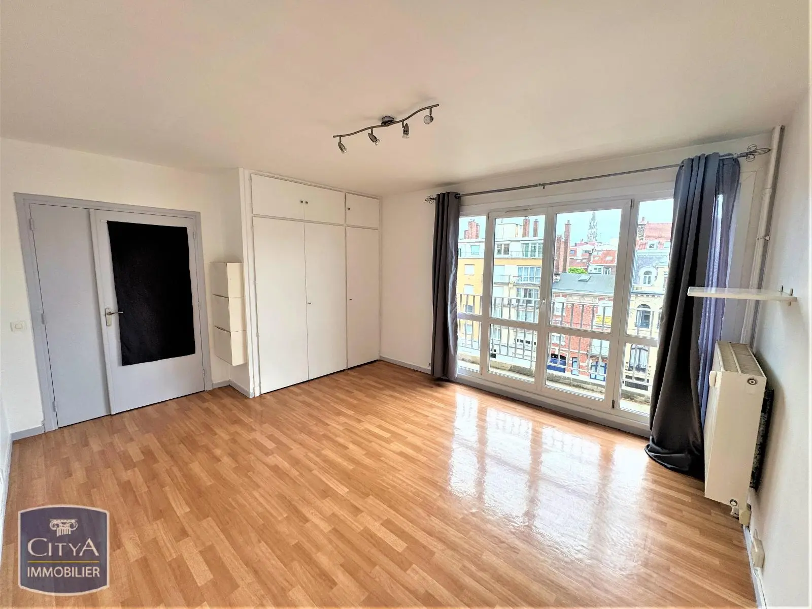Photo 2 Appartement 1 pièce 27.53m²