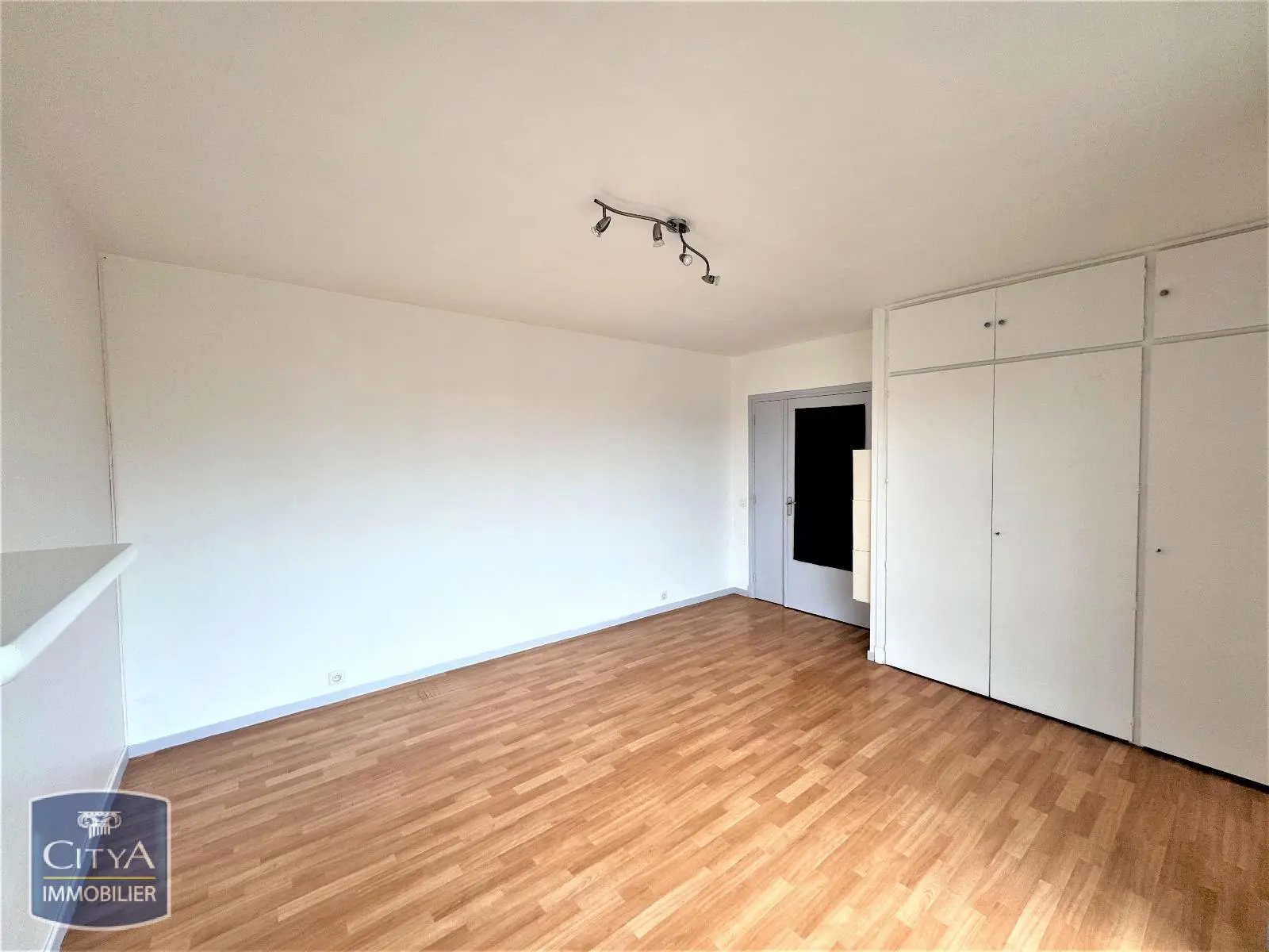 Photo 3 Appartement 1 pièce 27.53m²