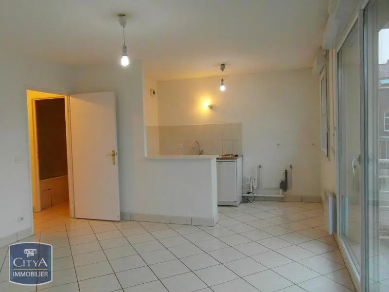 Photo 1 Appartement 1 pièce 34.4m²