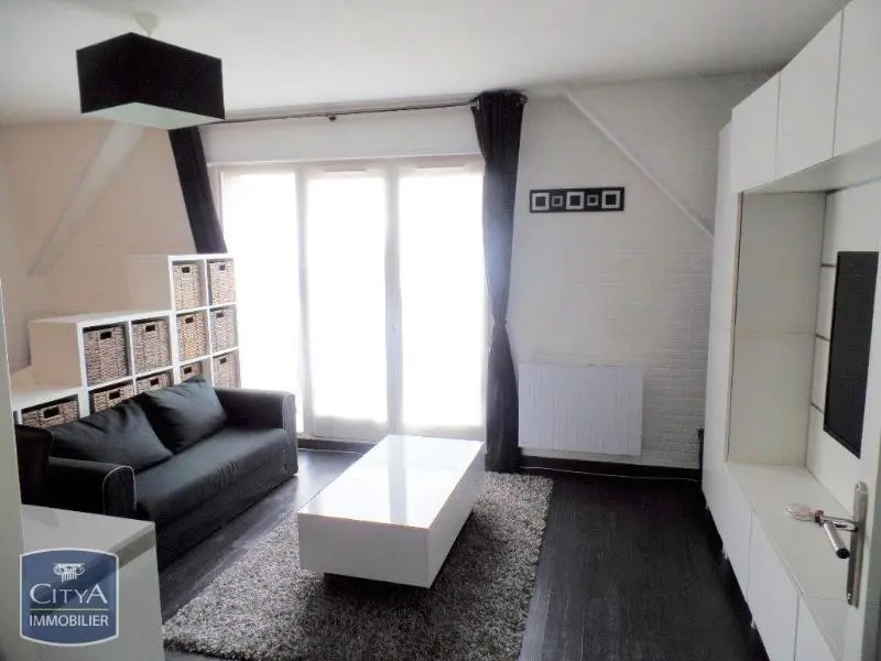 Photo 1 Appartement 1 pièce 31.11m²