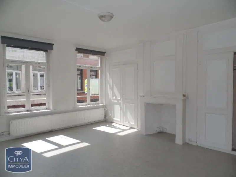 Photo 2 Appartement 1 pièce 31.78m²