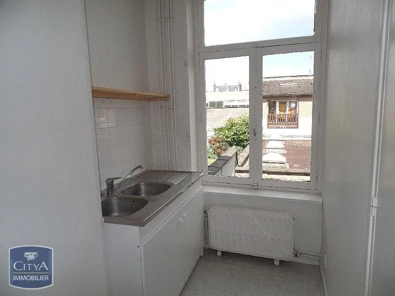 Photo 3 Appartement 1 pièce 31.78m²