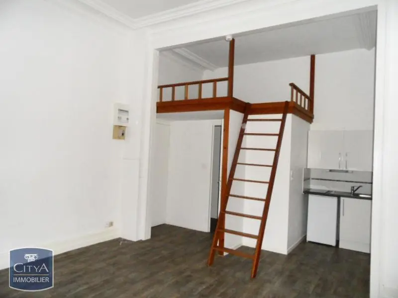 Photo 1 Appartement 1 pièce 24.77m²