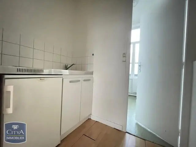 Photo 3 Appartement 1 pièce 22.84m²