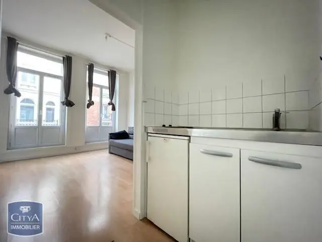 Photo 2 Appartement 1 pièce 22.84m²